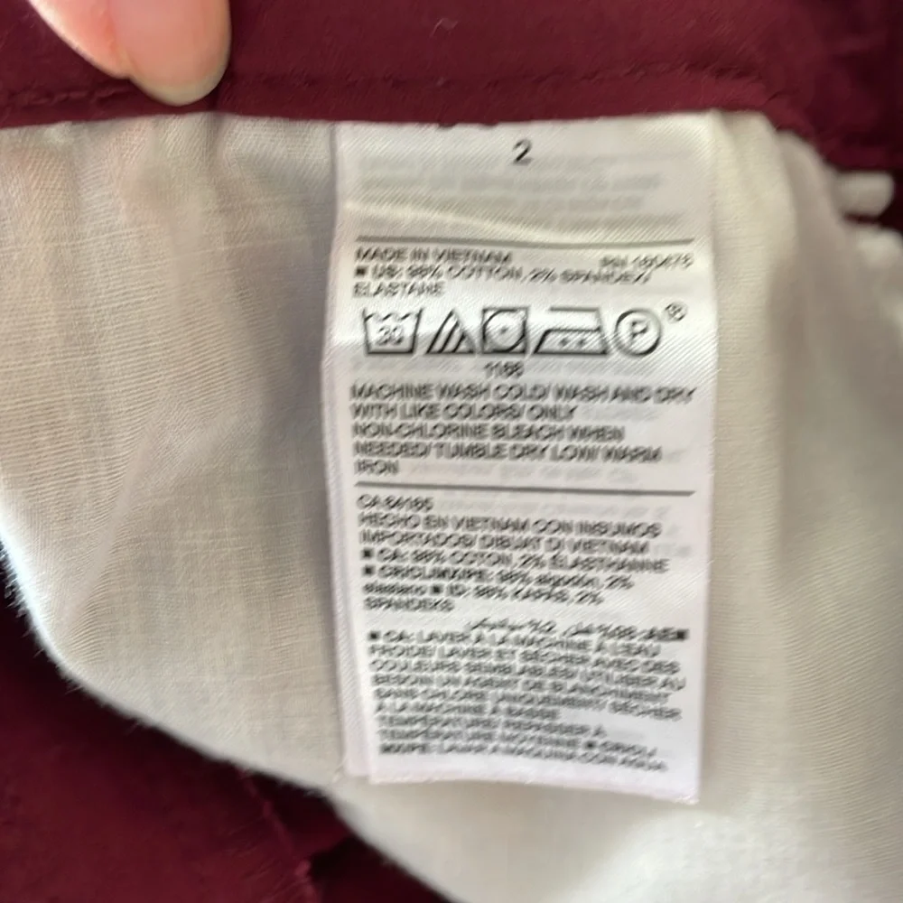 OLD NAVY Everyday Shorts Burgundy Cotton Classic Preppy Chino Style NWT 2